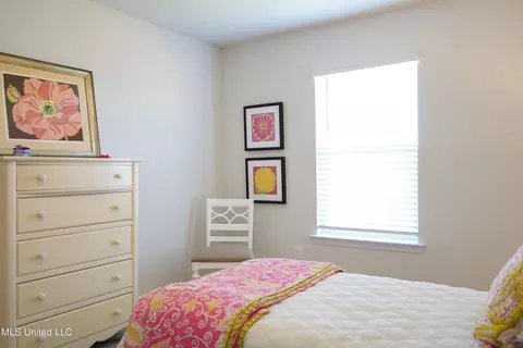 Bedroom - 6211 Saphire Ln, Biloxi, MS 39532 photo 7 of 7