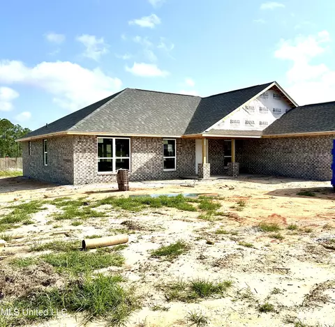 6203 Saphire Ln, Biloxi, MS 39532