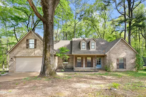 142 Vinson Rd, Hernando, MS 38632