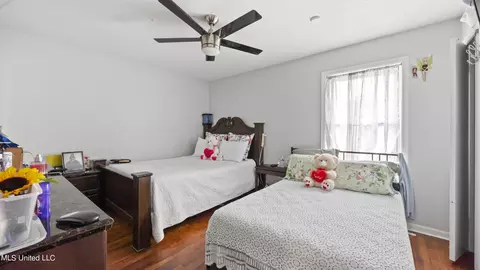 Bedroom - 8362 Cedarcrest Dr, Southaven, MS 38671 photo 3 of 4