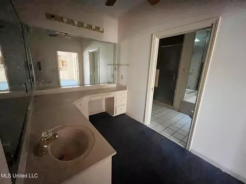 Bath - 101 Northpointe Pkwy, Jackson, MS 39211 photo 2 of 5