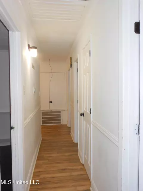 Entry Way - 316 Southbrook Dr, Jackson, MS 39211 photo 1 of 1