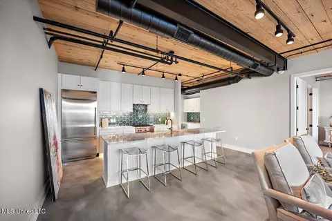 Dining - 145 Republic St #902, Madison, MS 39110 photo 1 of 1