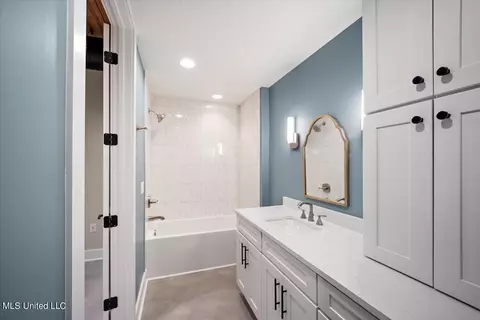 Bath - 145 Republic St #702, Madison, MS 39110 photo 4 of 4