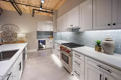 Kitchen - 145 Republic St #702, Madison, MS 39110 photo 5 of 6