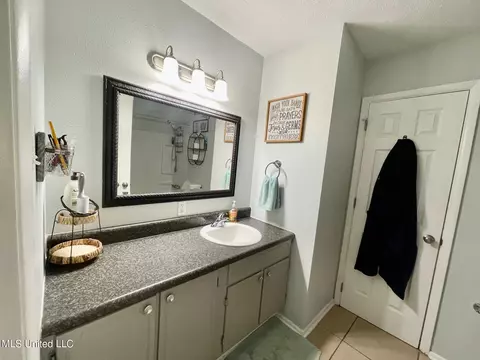 Bath - 7117 Hampton Dr, Biloxi, MS 39532 photo 1 of 2