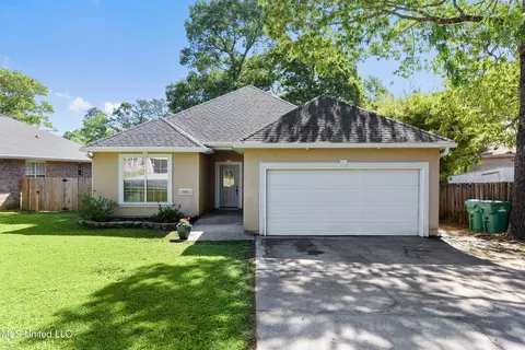 978 Kaena Pl, Diamondhead, MS 39525
