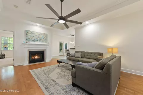 978 Kaena Pl, Diamondhead, MS 39525 photo 5