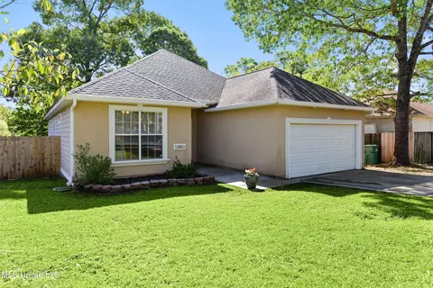978 Kaena Pl, Diamondhead, MS 39525 photo 2