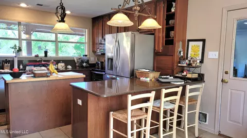 Kitchen - 4367 Starlanding Rd, Nesbit, MS 38651 photo 1 of 4