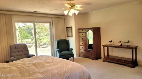 Bedroom - 4367 Starlanding Rd, Nesbit, MS 38651 photo 3 of 4