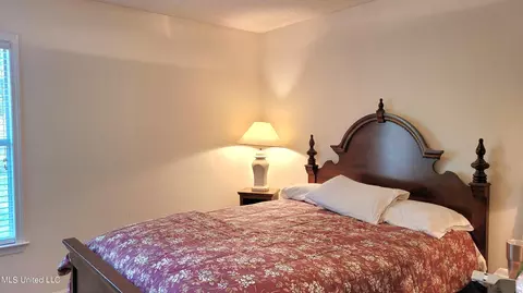Bedroom - 4367 Starlanding Rd, Nesbit, MS 38651 photo 4 of 4
