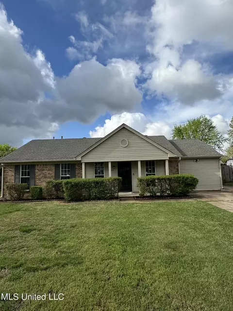 3860 Heathcliff Dr, Horn Lake, MS 38637