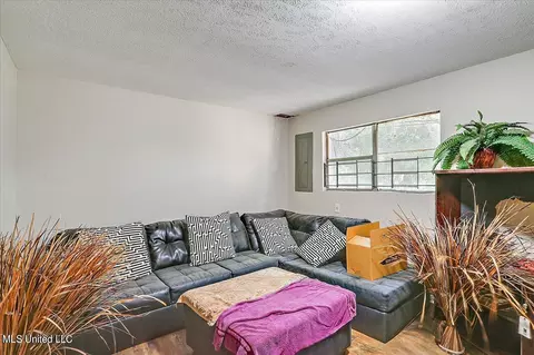Living - 3248 Mable St, Jackson, MS 39209 photo 2 of 2