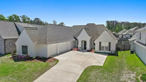 406 Pilot Cir, Brandon, MS 39047