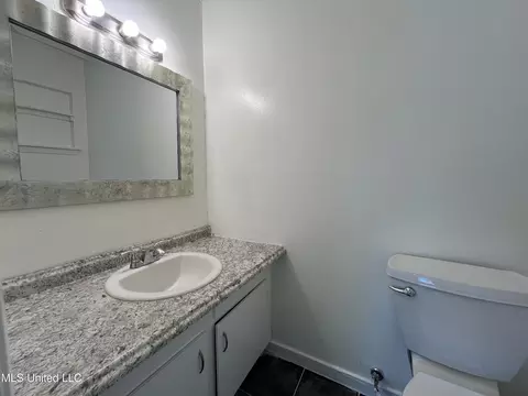 Bath - 112 Truman Cir, Jackson, MS 39213 photo 3 of 3