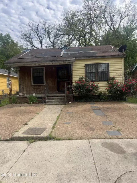 215 Jessamine St, Jackson, MS 39203