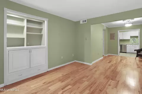 Other - 5155 Wayneland Dr #B-6, Jackson, MS 39211 photo 3 of 5