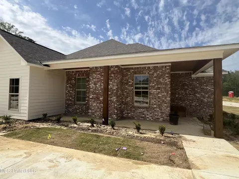 1921 Freedom Ring Dr, Brandon, MS 39047