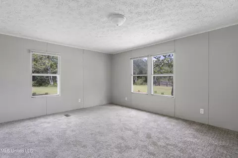 11612 Independence Rd, Moss Point, MS 39562 photo 14