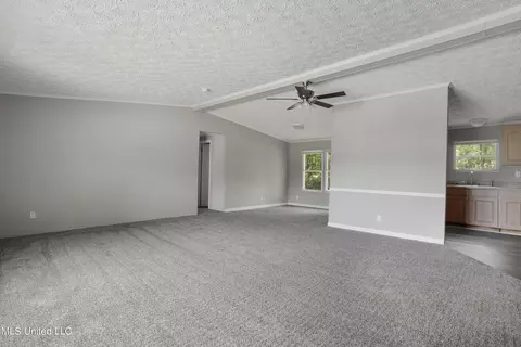 11612 Independence Rd, Moss Point, MS 39562 photo 2