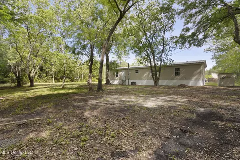 11612 Independence Rd, Moss Point, MS 39562 photo 5