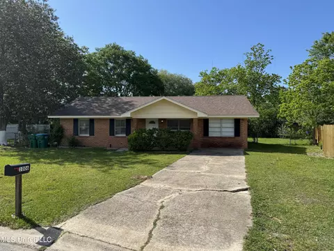 1006 Patricia Dr, Gulfport, MS 39503