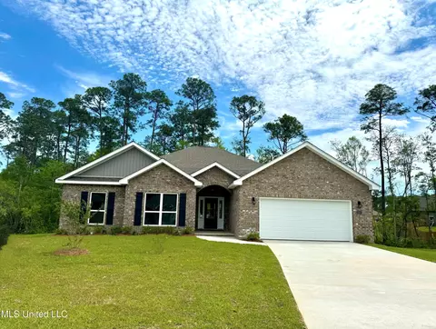 6300 Stella Cv, Ocean Springs, MS 39564