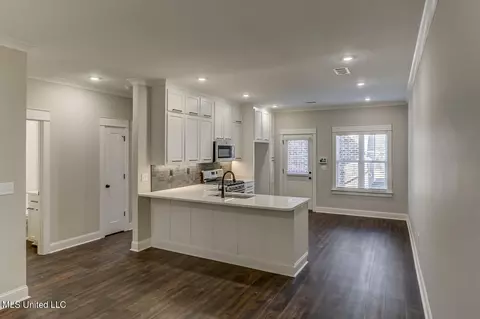 Kitchen - 192 E South St, Hernando, MS 38632 photo 1 of 5