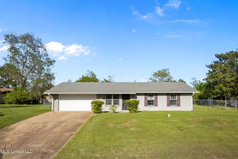 Exterior - 3482 Carley Dr, Jackson, MS 39213 photo 4 of 8