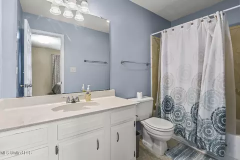 Bath - 406 Highpoint Dr, Diamondhead, MS 39525 photo 2 of 2