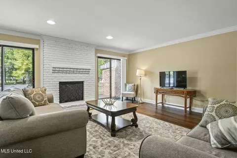 Living - 406 Highpoint Dr, Diamondhead, MS 39525 photo 1 of 1