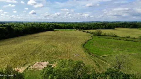 Hwy 16 Highway, Carthage, MS 39051