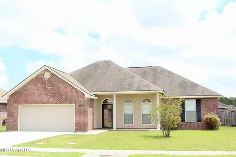 2108 Eva Ave, Ocean Springs, MS 39564