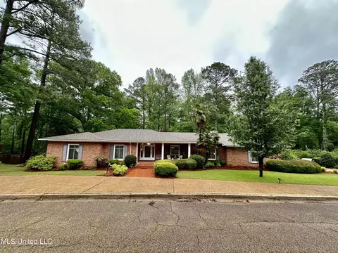 623 NW Kennedy Dr, Magee, MS 39111