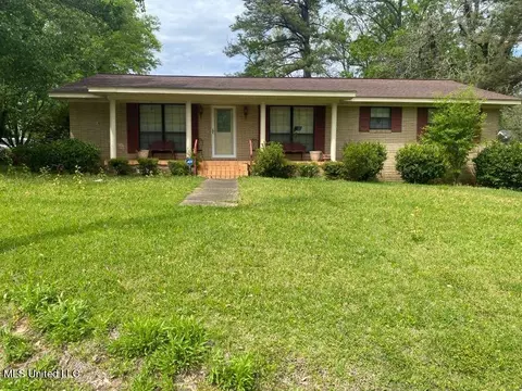 22 N Joliffe St, Eupora, MS 39744 photo 1