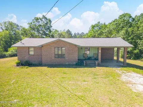 18483 Miller Edwards Rd, Saucier, MS 39574