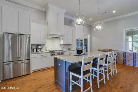 Kitchen - 126 Ridgetop Cir, Flowood, MS 39232 photo 1 of 5