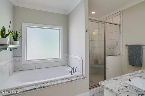 Bath - 126 Ridgetop Cir, Flowood, MS 39232 photo 3 of 5