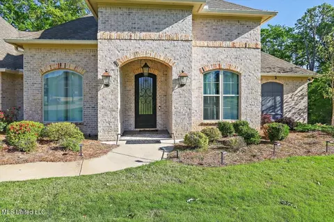 Exterior - 126 Ridgetop Cir, Flowood, MS 39232 photo 5 of 11