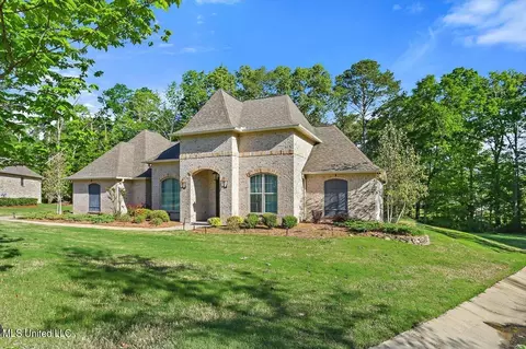 Exterior - 126 Ridgetop Cir, Flowood, MS 39232 photo 2 of 11
