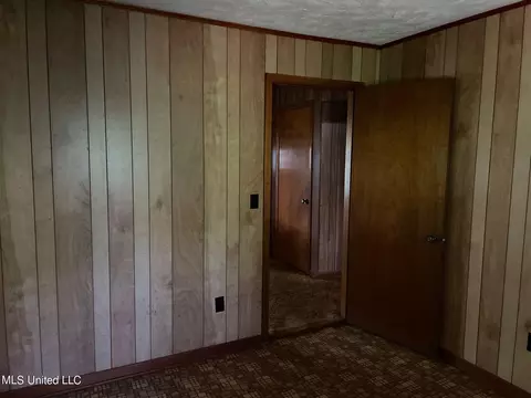 Bedroom - 7420 County Line Rd, Carthage, MS 39051 photo 2 of 3