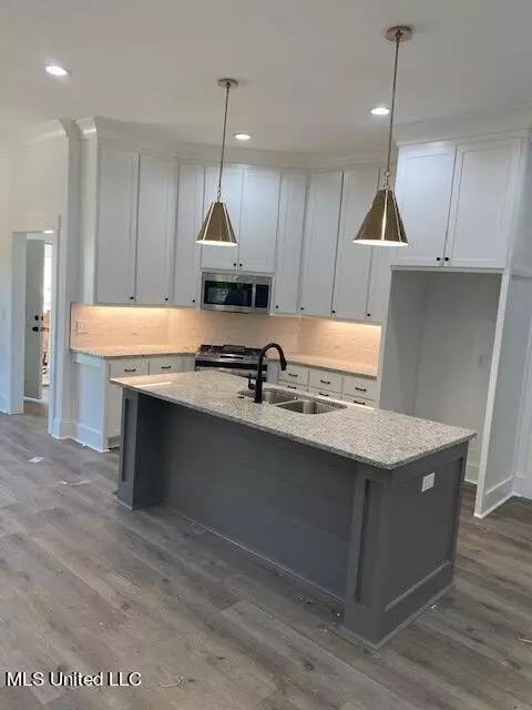 Kitchen - 109 St Croix Ln, Madison, MS 39110 photo 1 of 2