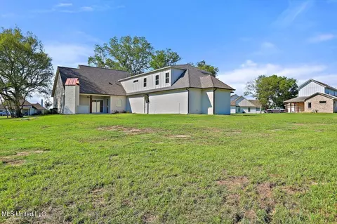 Exterior - 260 Disciple Dr, Brandon, MS 39047 photo 7 of 7