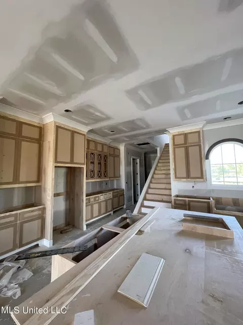 Kitchen - 260 Disciple Dr, Brandon, MS 39047 photo 2 of 3