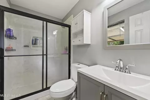 Bath - 18924 Busby Rd, Vancleave, MS 39565 photo 1 of 2