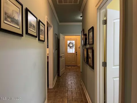 Entry Way - 604 Ashwood Dr, Wiggins, MS 39577 photo 3 of 4