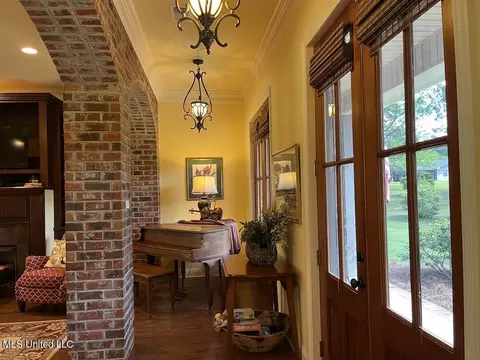 Entry Way - 604 Ashwood Dr, Wiggins, MS 39577 photo 4 of 4