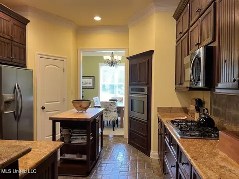Kitchen - 604 Ashwood Dr, Wiggins, MS 39577 photo 4 of 4