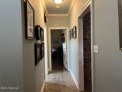 Entry Way - 604 Ashwood Dr, Wiggins, MS 39577 photo 2 of 4